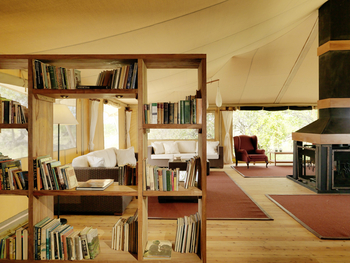 Serengeti Bushtops: Bibliothek