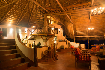 Tongole Wilderness Lodge: Bar und Lounge