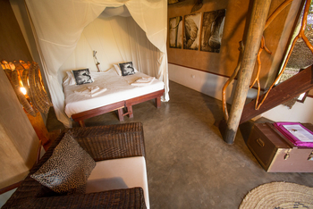 Track and Trail River Camp Track and Trail River Camp: Zweistöckiges Chalet