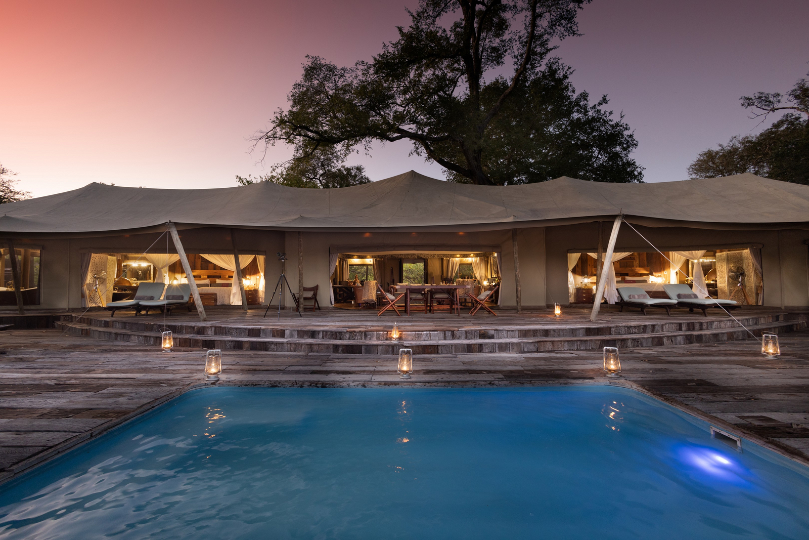 The Dhow Suite at Zarafa The Dhow Suite at Zarafa: Pool vor der Suite