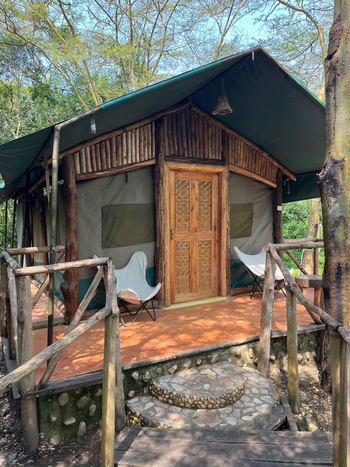 Enjojo Lodge: Eingang