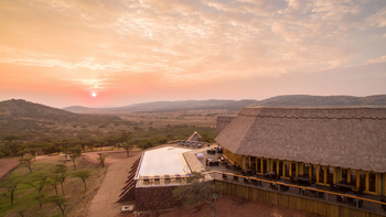 Lahia Tented Lodge: Zentralbereich mit Pool