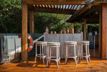 Naboisho Camp: Pool Bar