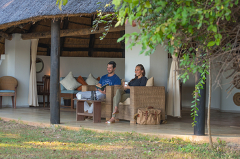 Nkwali Camp: Korbmöbel