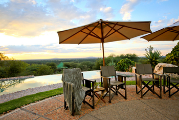 Otjiwa Mountain Lodge: Regiesessel