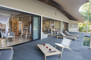 Sausage Tree Camp: Kigelia House