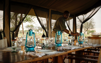 Serengeti Safari Camp: Esstisch