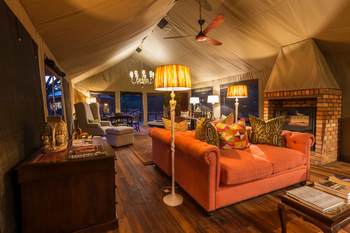 Verney's Camp: Hauptzelt