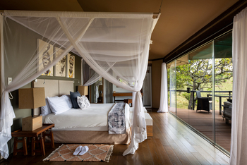 Lemala Kuria Hills Lodge: Moskitonetz