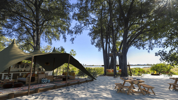 Maxa Camp Maxa Camp: Blick in die Lounge