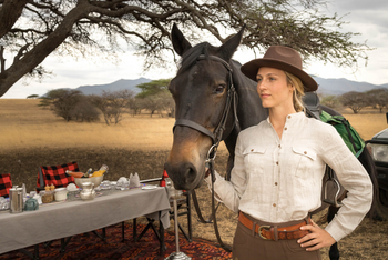 Ol Donyo Lodge: Reiterin und Pferd