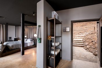 andBeyond Sossusvlei Desert Lodge: Suite - Ausgang