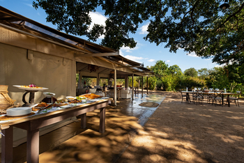 Ingwe Pan Camp: Essen und Trinken