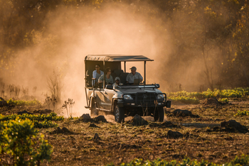 KaingU Safari Lodge: Game Drive Vehicle