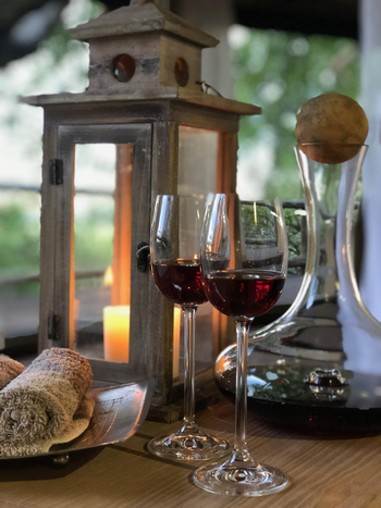 Nambwa Tented Lodge: Rotwein