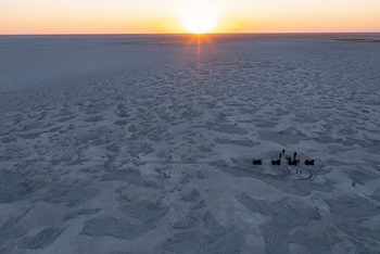 Camp Kalahari Camp Kalahari: Stop für den Sonnenuntergang