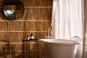 Time + Tide Mchenja Camp Time + Tide Mchenja Camp: Badewanne