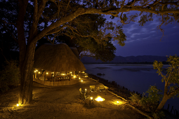 Chamilandu Bushcamp: Nacht im Camp