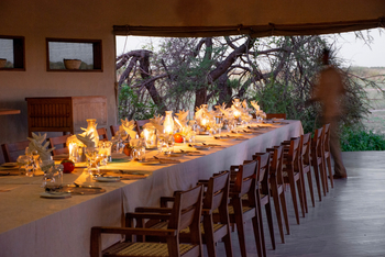 Nxai Pan Camp: Dinnertafel