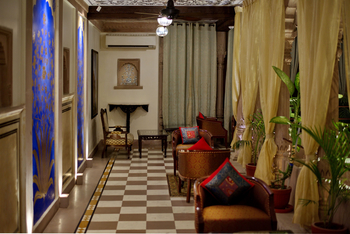 BrijRama Palace: 2. Etage Korridor