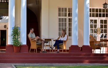 Victoria Falls Hotel: Auf der Terrasse