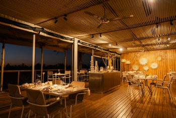 Wilderness Mokete Camp: Speisesaal