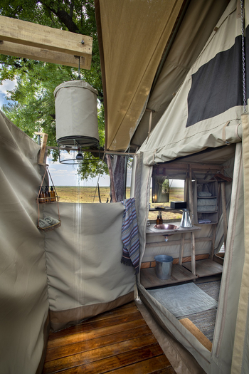 Linyanti Expeditions: Bucket Shower
