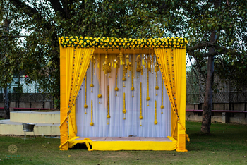 Om Vilas: Kleine Bühne für festliche Anlässe