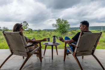 Waghoba Eco Lodge: Kaffee auf der Veranda