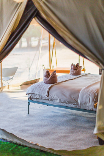 Chula Island Camp Chula Island Camp: Handtücher auf dem Bett