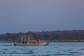 Classic Zambia Safaris Classic Zambia Safaris: Motorbootexkursion