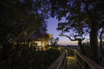 Kwetsani Camp: Steg zum Chalet