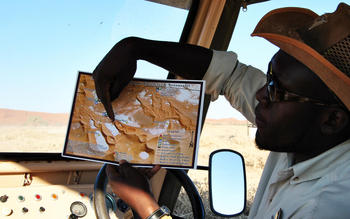 Sossusvlei Lodge: Guide mit Landkarte