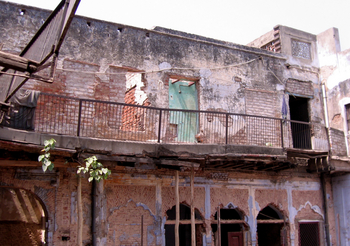 Haveli Dharampura: 24 Damals