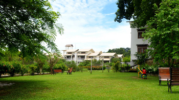 IORA The Retreat: Blick auf das Hauptgebäude