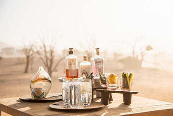 Little Kulala: Ginstop bei Sonnenuntergang