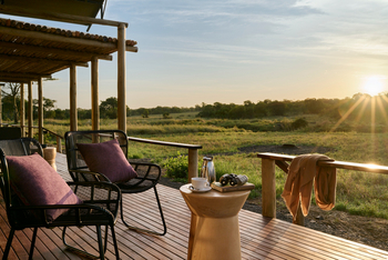 Sanctuary Tambarare Camp: Veranda mit Ausblick