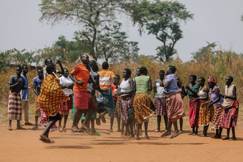Adere Safari Lodge: Besuch bei den Karamojong