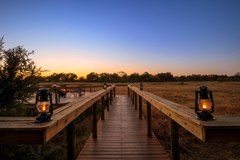 Camp Khwai: Steg zur Boma