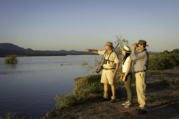John's Camp John's Camp: Blick über den Sambesi