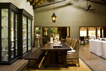 Mushara Lodge: Lodge und Garten