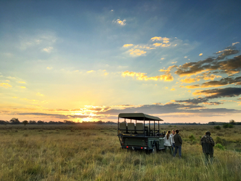 Ntemwa Busanga Bushcamp Ntemwa Busanga Bushcamp: Sundowner