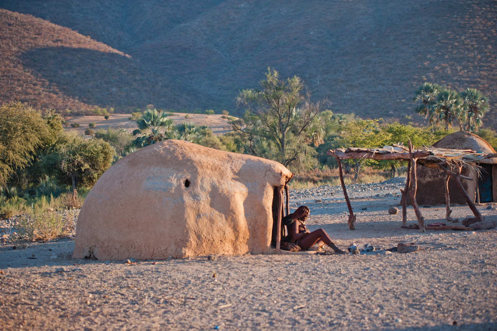 Omarunga Epupa Falls Camp Omarunga Epupa Falls Camp: Häuser der Einheimischen