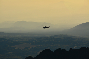 Sirikoi Lodge Sirikoi Lodge: Flug über weite Landschaft
