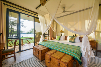 Anyadwe House: Truhen