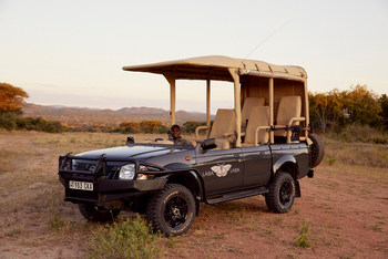 Laba Jongomero: Safari Auto