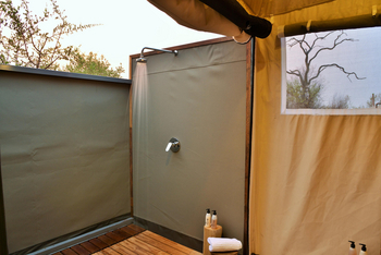 Nogatsaa Pans Chobe Lodge: Standard Tent