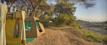 Kichaka Kidogo Fly Camp: Camp am Flussufer