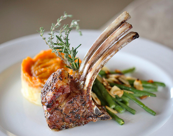 Sausage Tree Camp: Lammkotelett