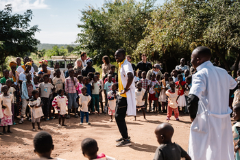 Gorongosa Safaris: Besuch der Gemeinde